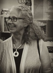 7729_1152553626891_1619167694_30361197_386376_n