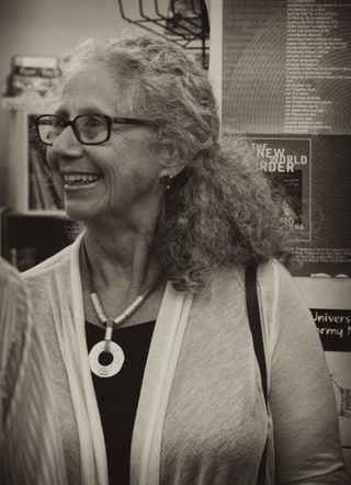 7729_1152553626891_1619167694_30361197_386376_n